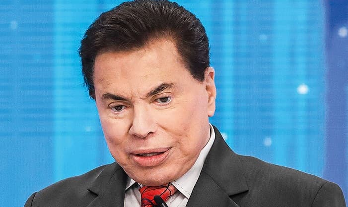 Silvio Santos ataca novamente e coloca luta livre em plena madrugada do SBT