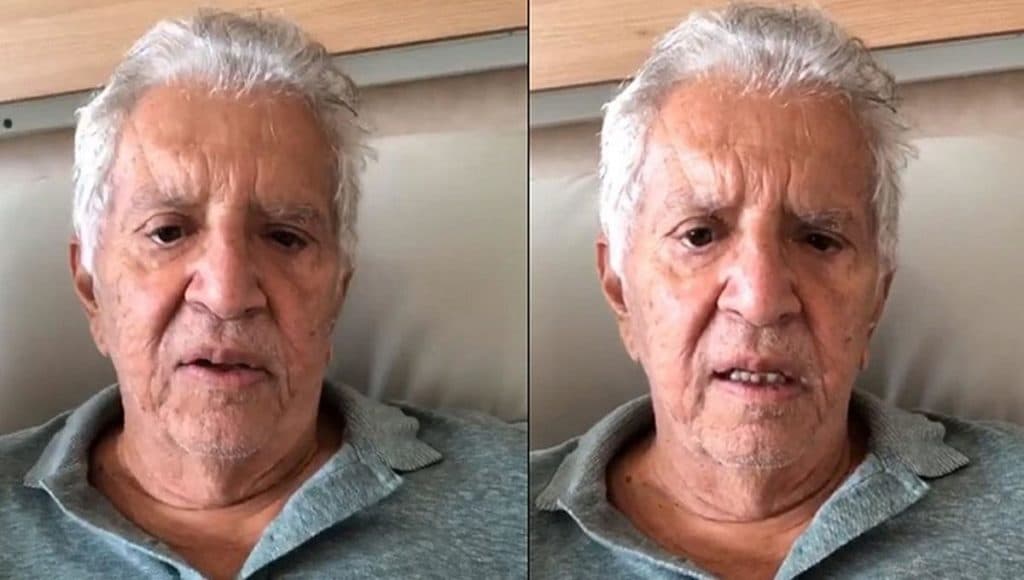 Aos 84 anos e isolado por causa de doença, Carlos Alberto de Nóbrega sofre perda e não esconde tristeza: 'Já se despediu'
