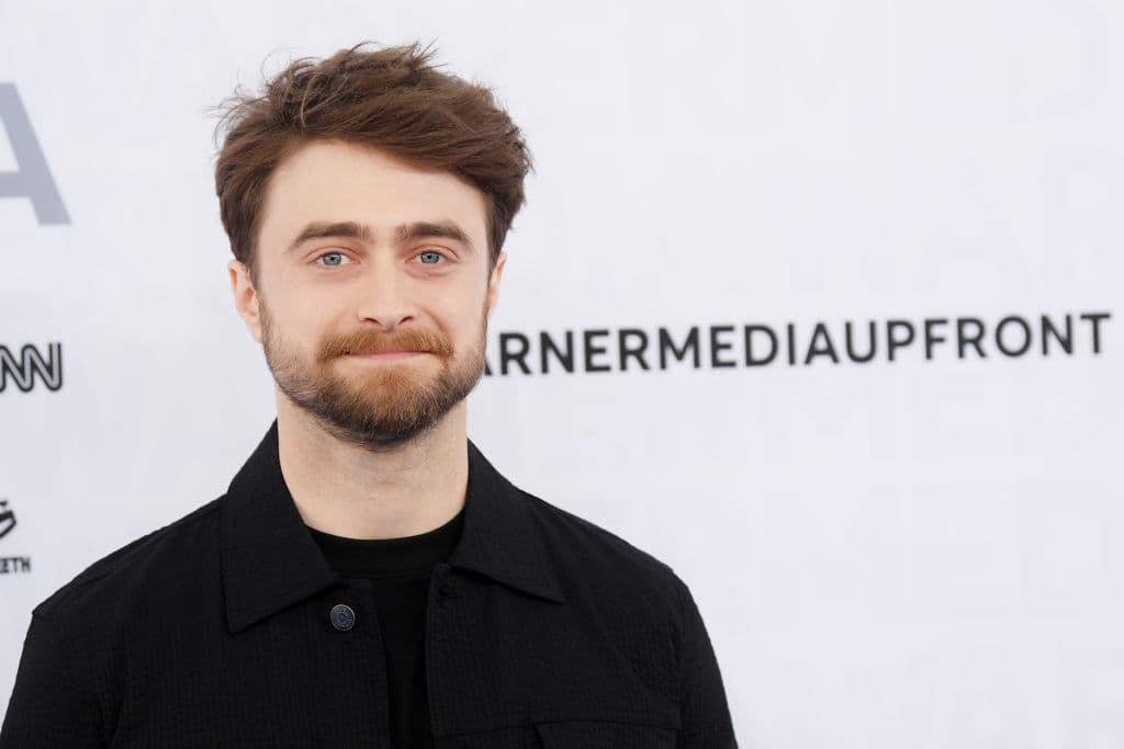 Fake News de que Daniel Radcliffe, o Harry Potter, está infectado com o Covid-19 viraliza e namorada do ator surta