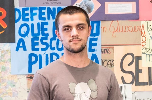 Felipe Simas contrai Coronavírus e deixa fãs e Globo completamente desesperada