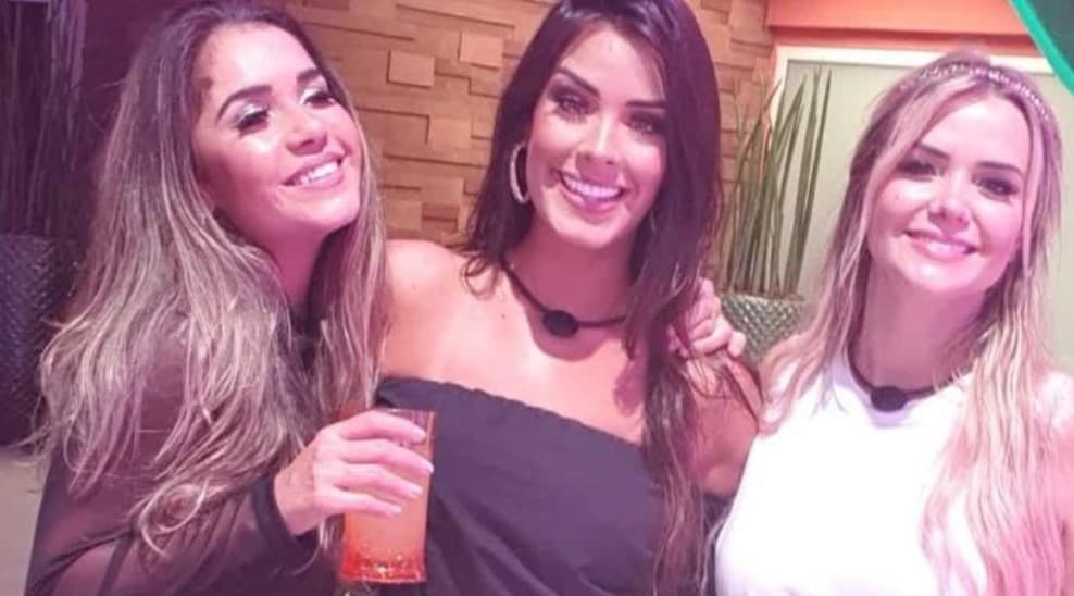 Ivy é completamente abandonada por amigas eliminadas e fica largada sozinha em paredão