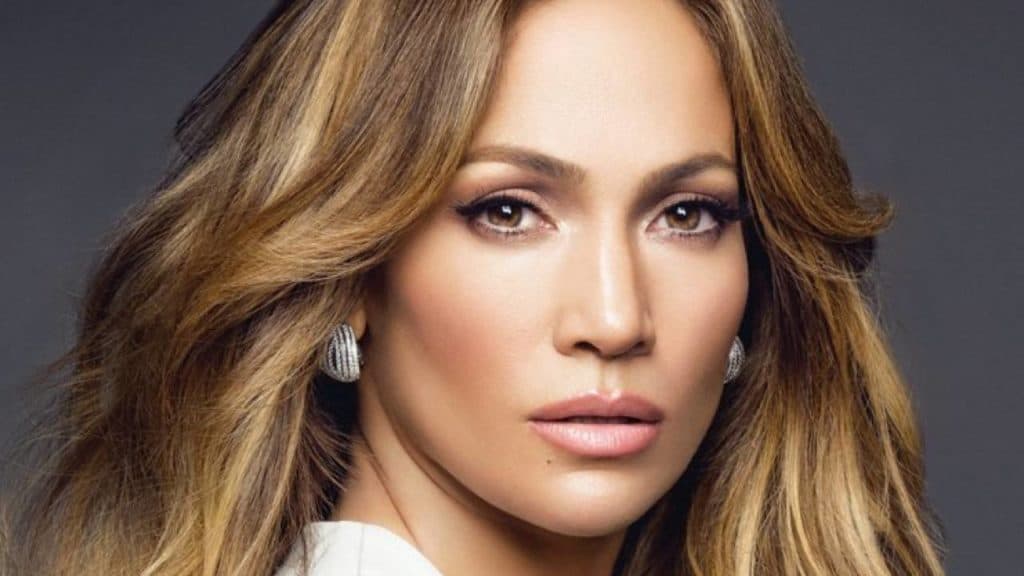 Isolada, Jennifer Lopez quase entra em depressão e desabafa