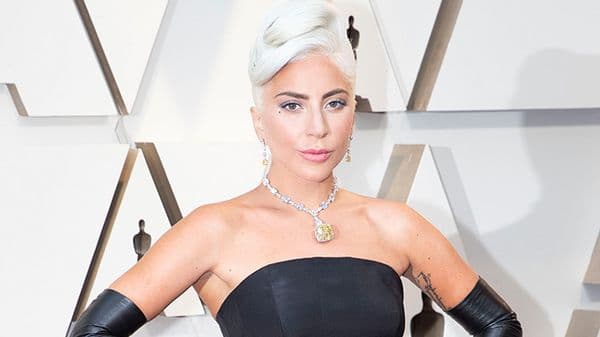 Triste! Coronavírus derrota Lady Gaga e cantora desiste do lançamento de seu novo álbum: "não me parece certo"