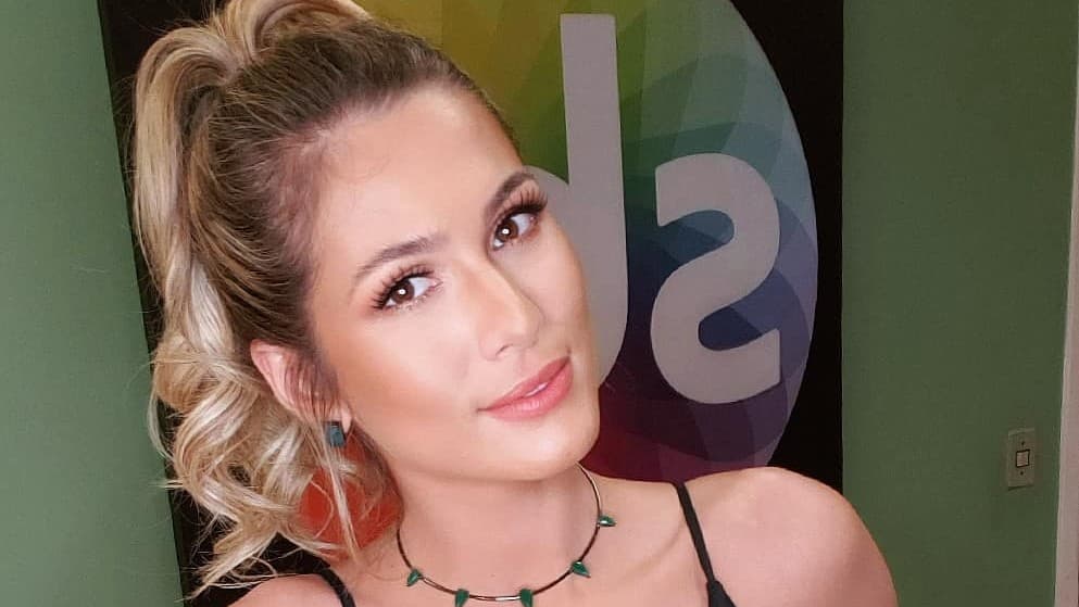 Lívia Andrade tem desfecho no SBT após castigo e punição e resolve escancarar a verdade: "Dormir até meio dia"