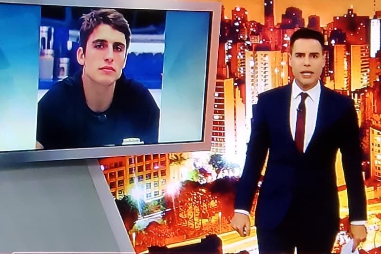 Luiz Bacci bota helicóptero da Record para "caçar" Prior e expõe casa em que crime teria ocorrido