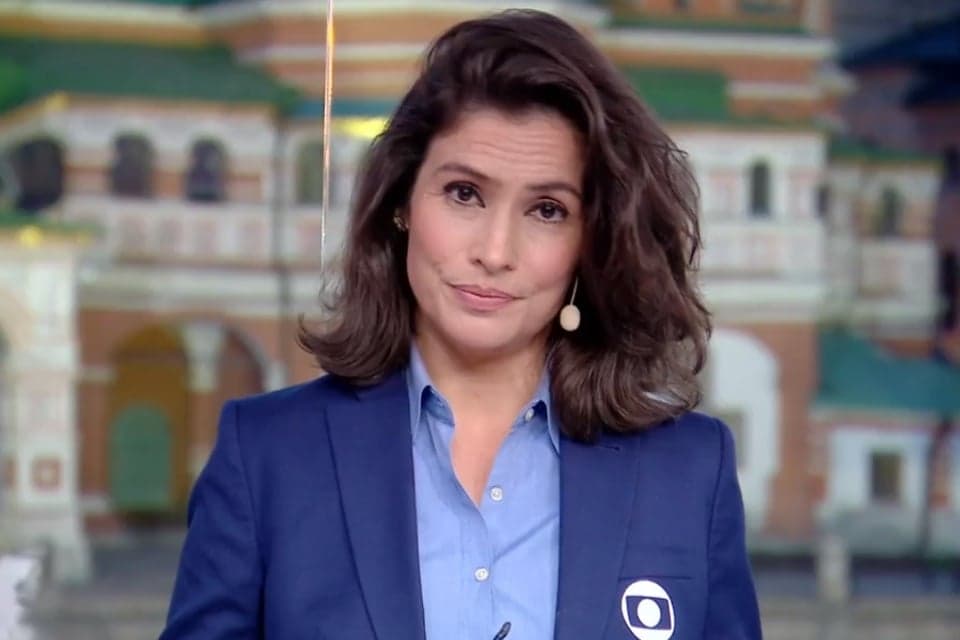 Após anos na Globo, Renata Vasconcellos expõe foto de antes da fama e aparência espanta: "Meu Deus"