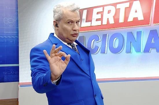 Sikêra Jr. vira super estrela da RedeTV! e é disputado pelos programas da emissora