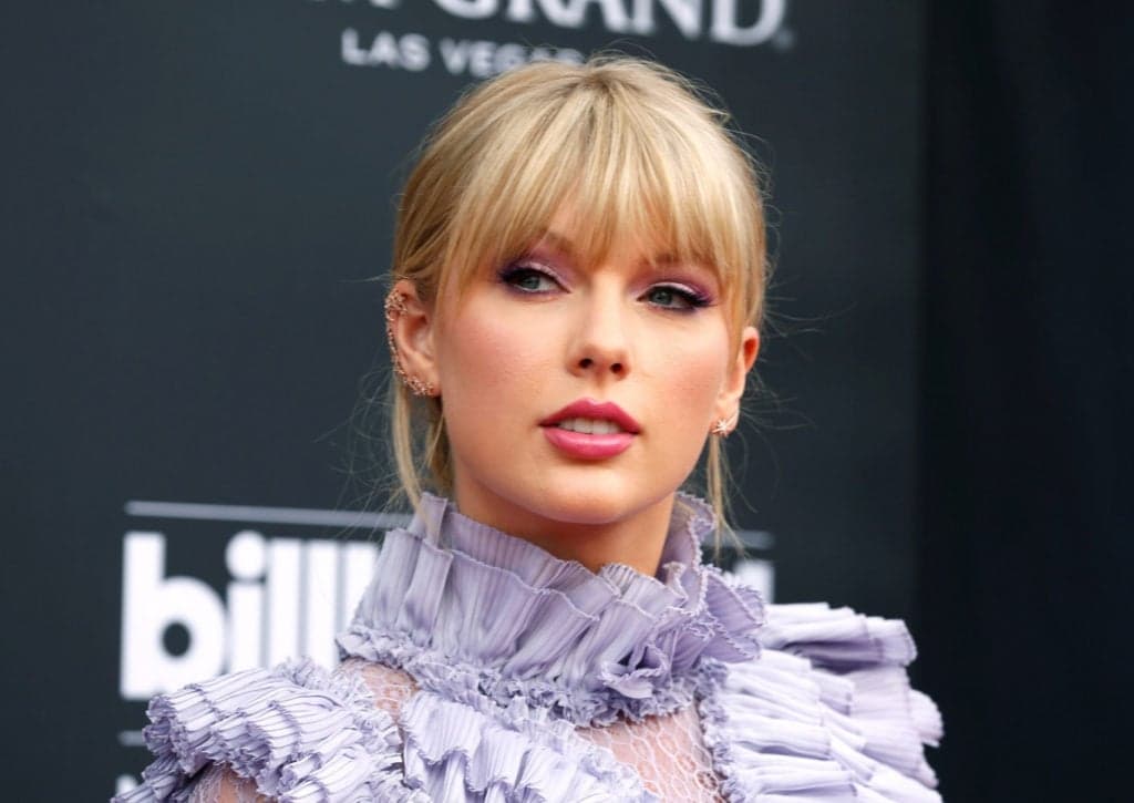 Fracasso! Disco de Taylor Swift vende apenas 30 cópias no fim de semana de lançamento
