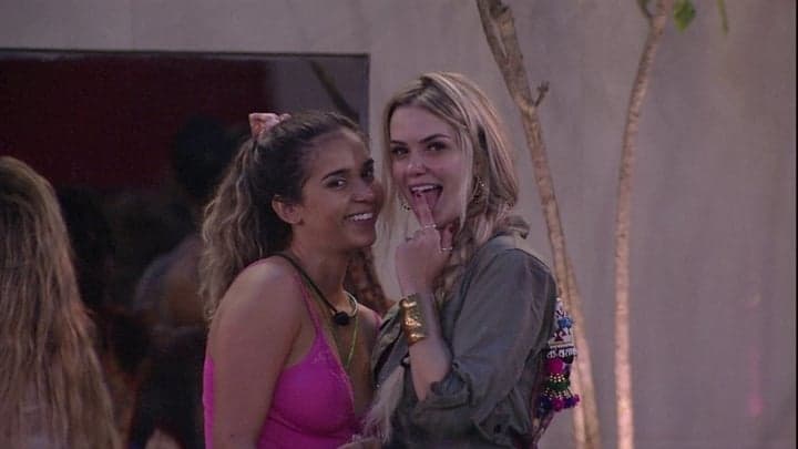 BBB20: Gizelly abre o jogo e fala sobre relacionamento lésbico com Marcela