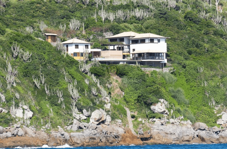 Mansão de Ana Maria Braga em Arraial do Cabo - Foto: Reprodução