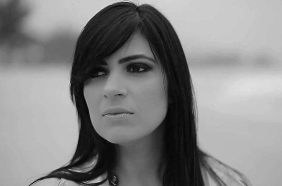 Cantora gospel, Fernanda Brum cobra cachê enorme por show e exige: hotel 5 estrelas, 2 camarins e inúmeras toalhas