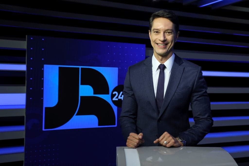 Record reformula programação e boletins do Jornal da Record perdem espaço