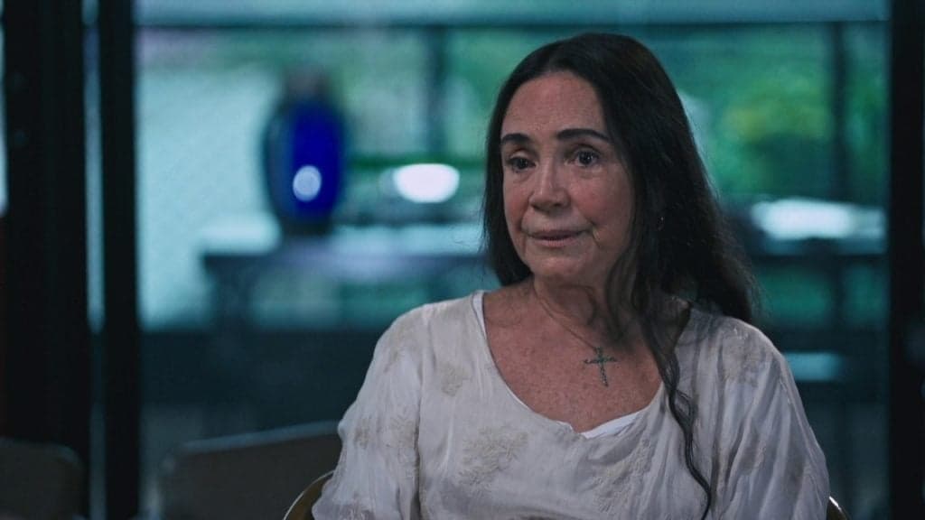 Regina Duarte vira alvo da Justiça após fazer apologia à tortura ao vivo e gerar revolta no público: "Vai pagar"