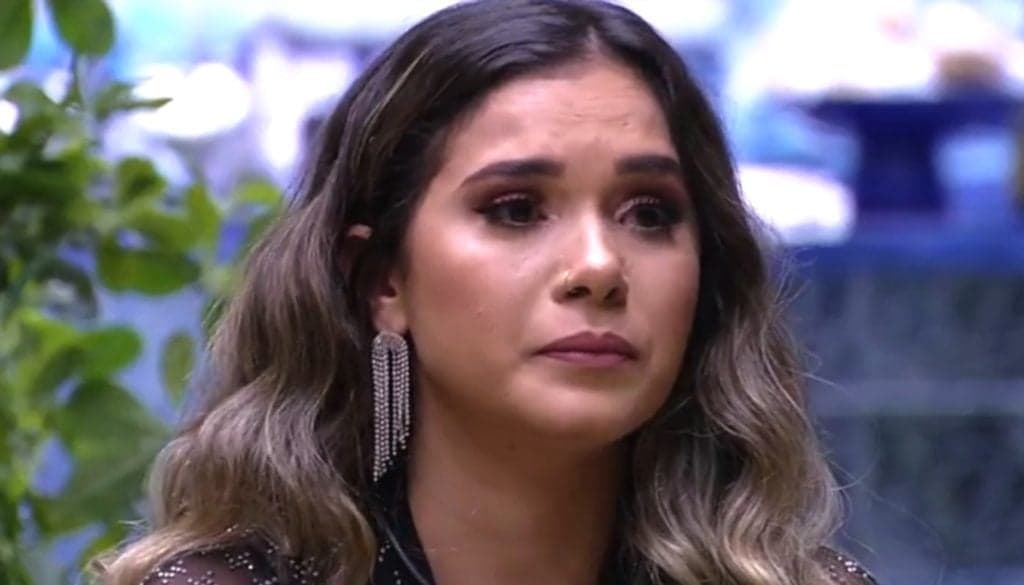 Gizelly revela tudo sobre relacionamento abusivo, entrega automutilação e desaba com descoberta de câncer: "Acabada"