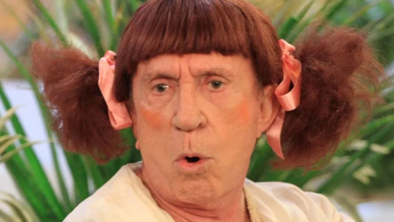 Moacyr Franco como seu personagem Jeca Gay, em "A Praça é Nossa" (Foto: Divulgação/SBT)