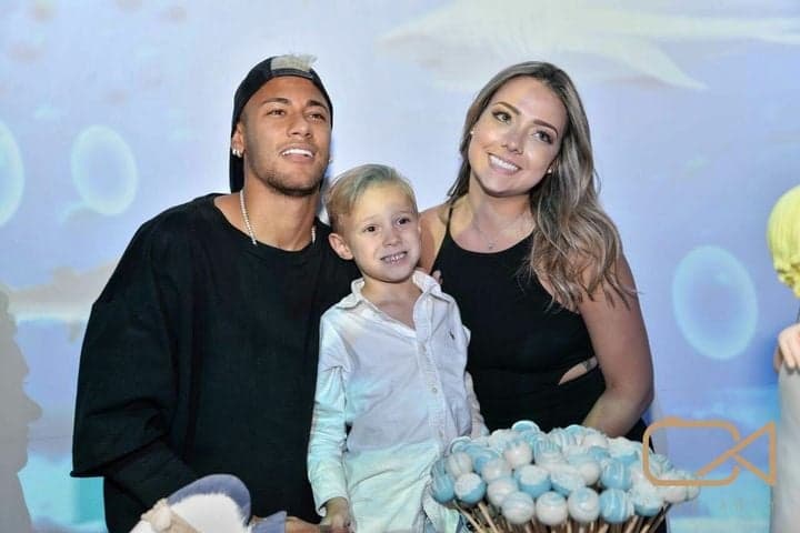 Neymar reaparece com ex-namorada Carol Dantas, quebra o silêncio e se declara: "Amo você"