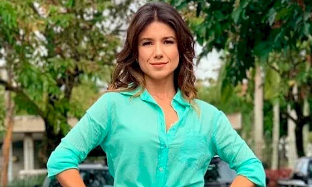 Paula Fernandes, longe dos palcos e do namorado, relembra drama do passado e desabafa: "Vai passar"