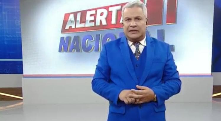Sikêra Jr. derruba sinal da RedeTV!, gera pane na emissora e é substituído no canal