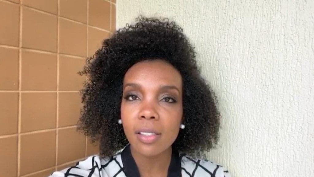 Thelma, após ser atacada covardemente, expõe crime ao vivo e faz denúncia no É de Casa