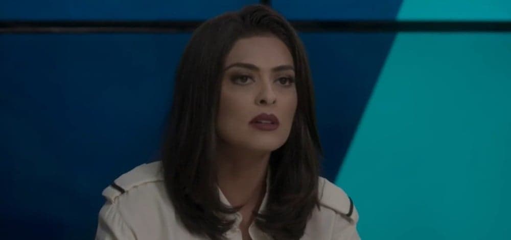 Totalmente Demais: Eliza desmascara Carolina, invade revista e arma maior barraco