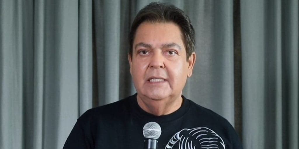 Faustão exibe coleção de carros na Globo e deixa o público chocado pela quantidade: "Meu Deus do céu, tudo isso"
