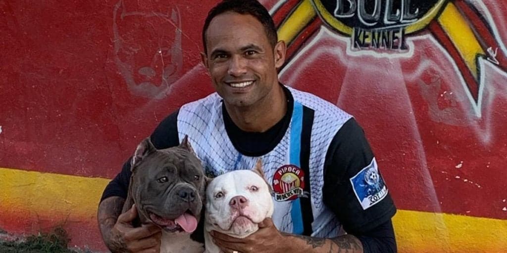 Goleiro Bruno é internado às pressas em estado grave e imagem forte é divulgada