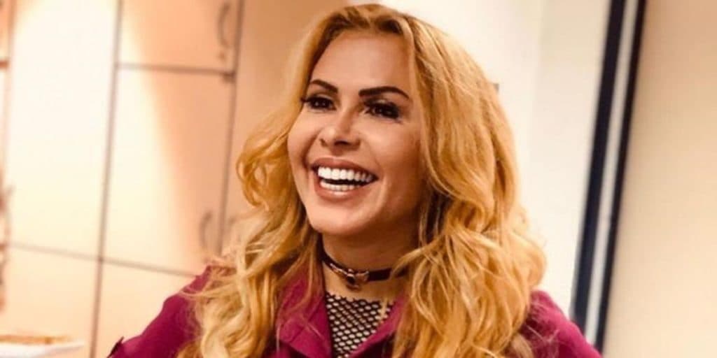 Joelma abre o jogo ao relembrar rotina pesada na banda Calypso com Ximbinha: “Levou saúde pro buraco”