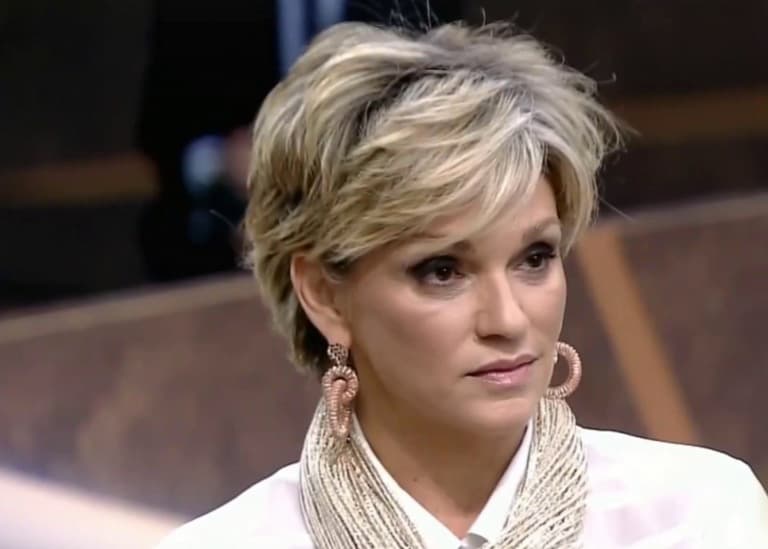 Andréa de Nóbrega vem à público e resolve abrir o jogo, após momento preocupante e de desespero: "Por isso tirei"