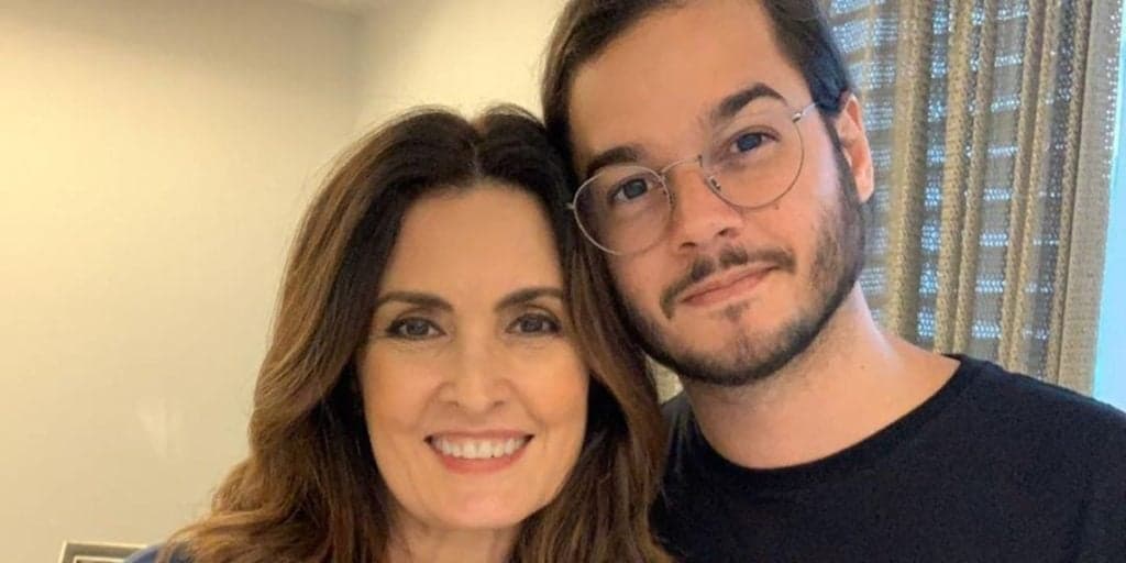 Descanso! Fátima Bernardes e Túlio Gadêlha surgem em clima de romance e encantam: “Finalmente”