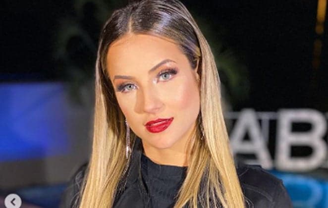 Gabi Martins esquece polêmica com Rafa Kalimann, faz rara aparição ao lado da mãe e beleza encanta seguidores: "Linda como você"
