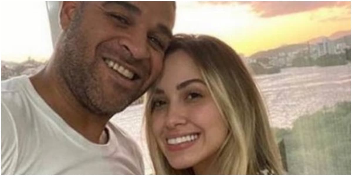 Adriano Imperador terminou tudo com a ex-noiva e foi dispensado (Foto: Reprodução) Adriano Imperador terminou tudo com a ex-noiva e foi dispensado (Foto: Reprodução)