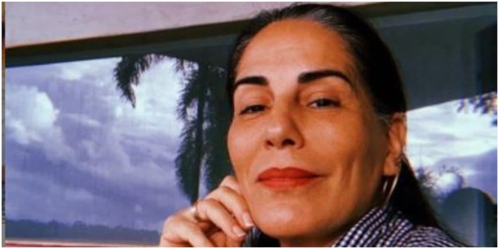 Após anos, Glória Pires revela caso de amor com mulher e expõe relação em declaração: "Esse casal"