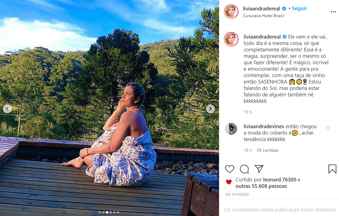 A apresentadora roubou a cena enrolada no lençol (Foto: Reprodução / Instagram) A apresentadora roubou a cena enrolada no lençol (Foto: Reprodução / Instagram)