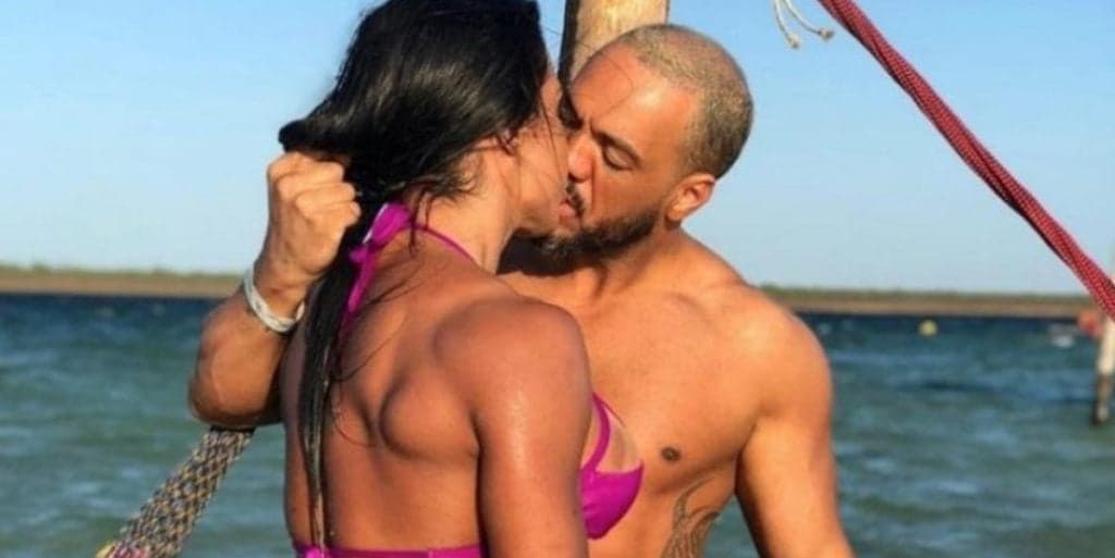 Viciado em sexo, Belo tem transas em lugares públicos com Gracyanne Barbosa exposta