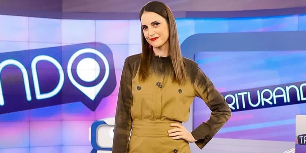 Chris Flores é afastada do Triturando