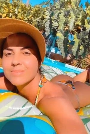 Graciele Lacerda exibindo o seu bumbum em foto (Imagem: Reprodução) Graciele Lacerda exibindo o seu bumbum em foto (Imagem: Reprodução)