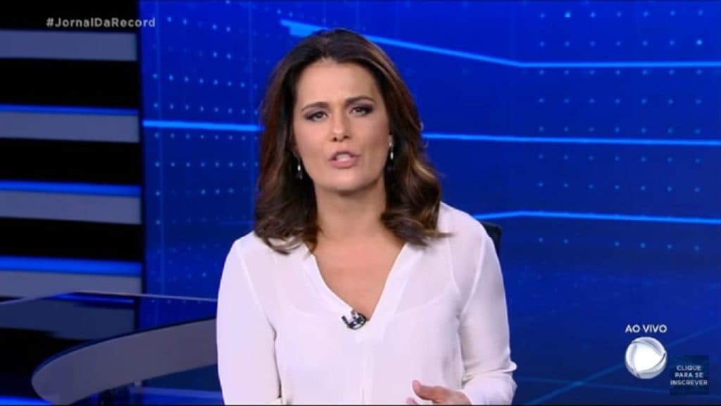 Adriana Araújo, após punição e choro na Record, tem foto na Globo exposta e faz anúncio: "Em breve"