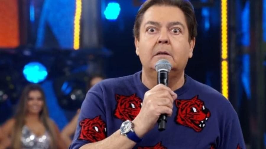Por que a Globo mantém Faustão no ar mesmo ele sendo considerado insuportável pelo público?
