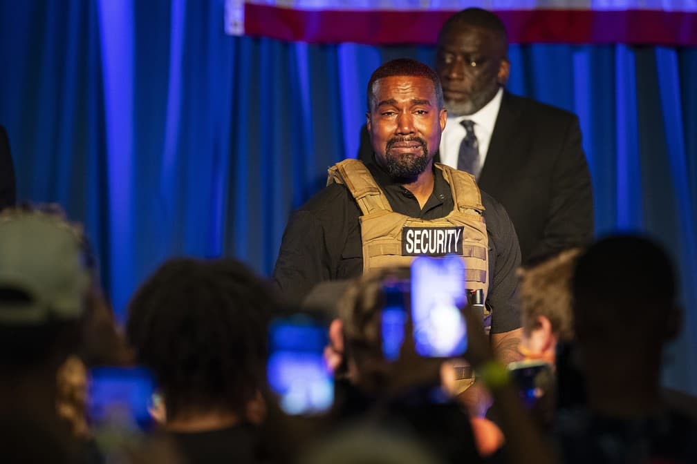 Kanye West, após se candidatar a presidente, faz discurso, fala sobre aborto e vai às lágrimas: "matei minha filha"
