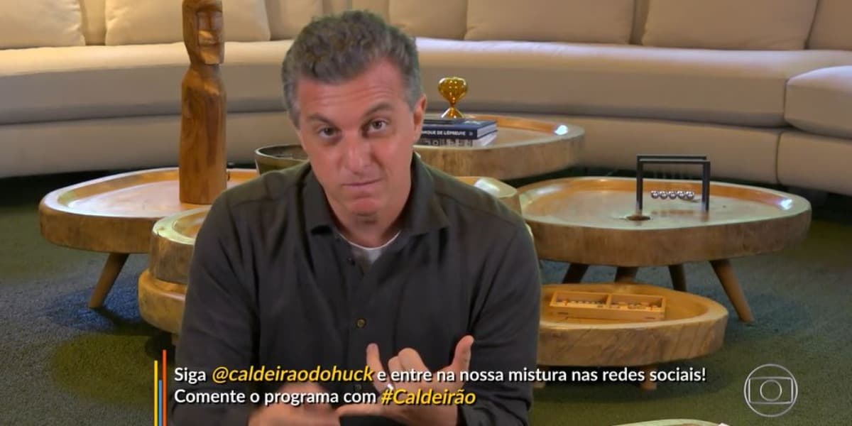 Luciano Huck tem apresentado o Caldeirão de dentro de casa (Foto: Reprodução/TV Globo) Luciano Huck tem apresentado o Caldeirão de dentro de casa (Foto: Reprodução/TV Globo)