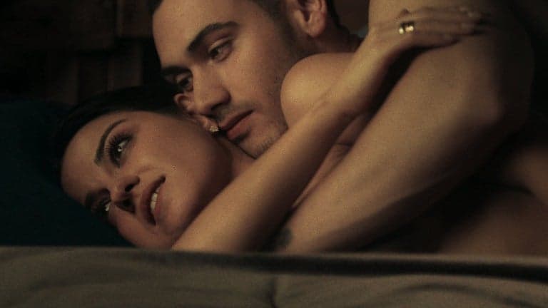 Maite Perroni, ex-RBD, estrela Desejo Sombrio, série erótica da Netflix proibida para menores