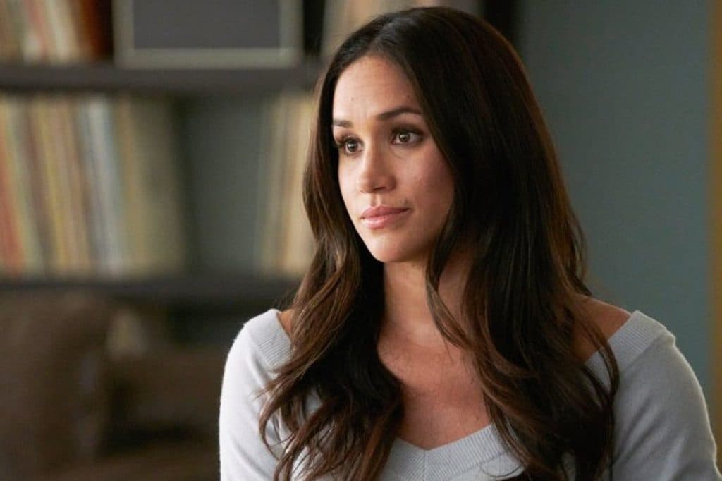 Meghan Markle, após saída da realeza, é detonada pelos membros da monarquia e apelidada como cadela
