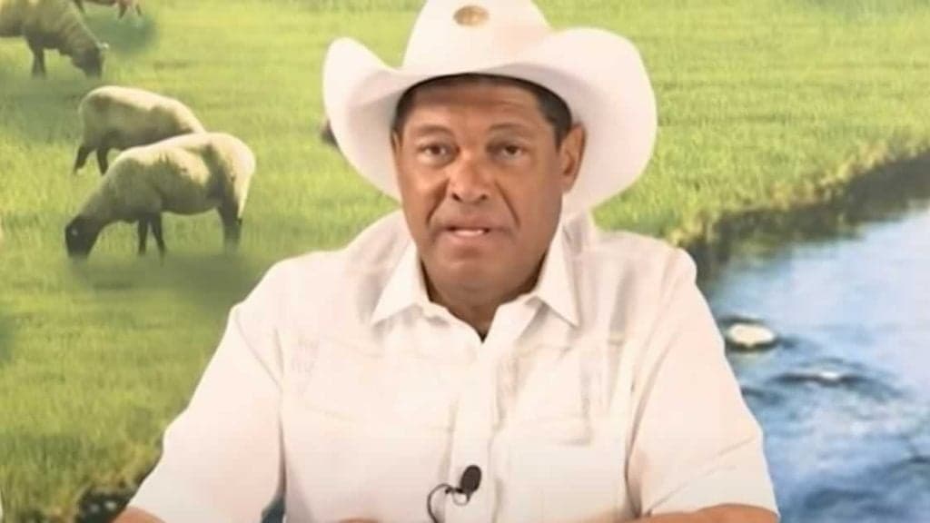 Valdemiro Santiago, após vender feijão milagroso, enfrenta desgraça financeira, atrasa contas e promove demissões