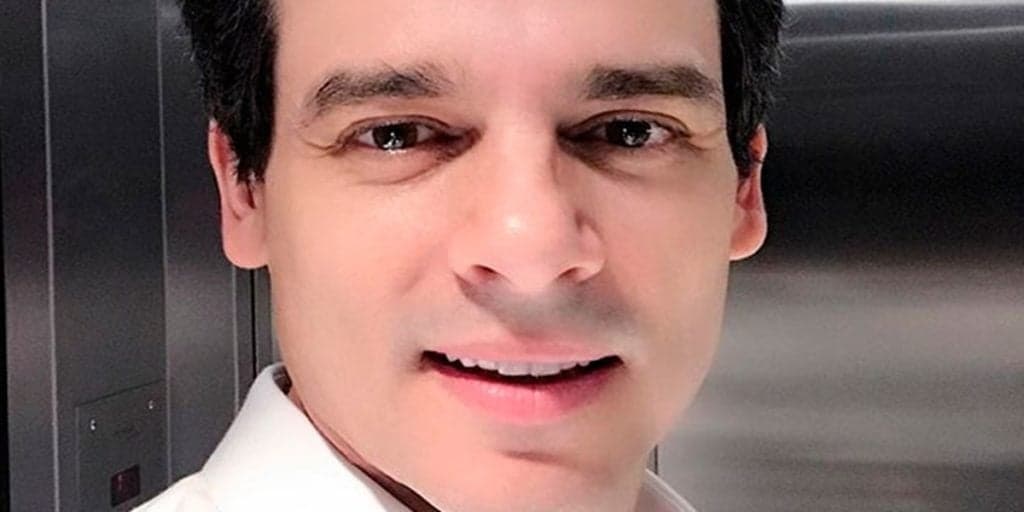 Celso Portiolli, após vídeo sem roupa e depilação exposta, perde controle e escracha: “Pau torando”