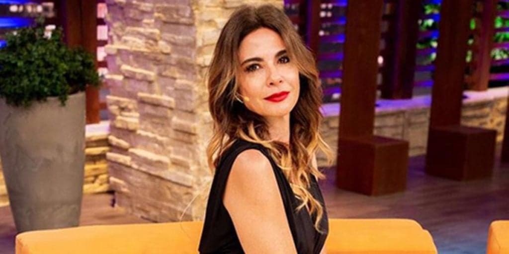 Luciana Gimenez, após relações com homens mais velhos, assume namoro com novinho e recebe mensagem ousada