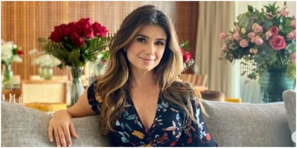 Humilhada e pisoteada em público, Paula Fernandes arrebenta com textão e quebra com relato: "Isolada"