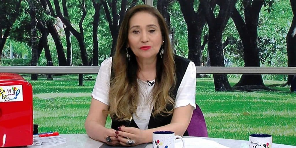 Sonia Abrão para seu programa na abertura e faz comunicado bombástico envolvendo a RedeTV!: "A partir de agora"