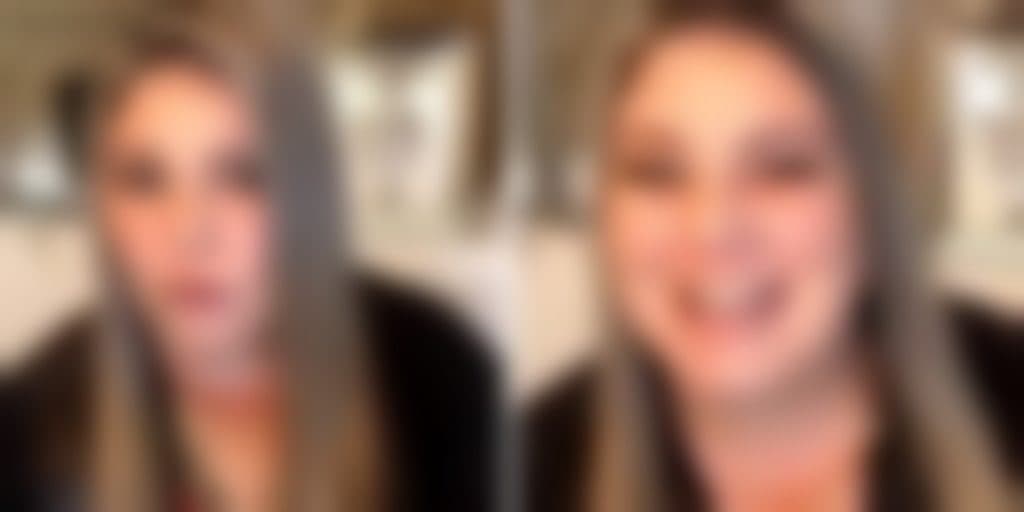 Famosa, em meio a polêmica, tem três abortos expostos aos 17 anos e vida regada a drogas e prostituição