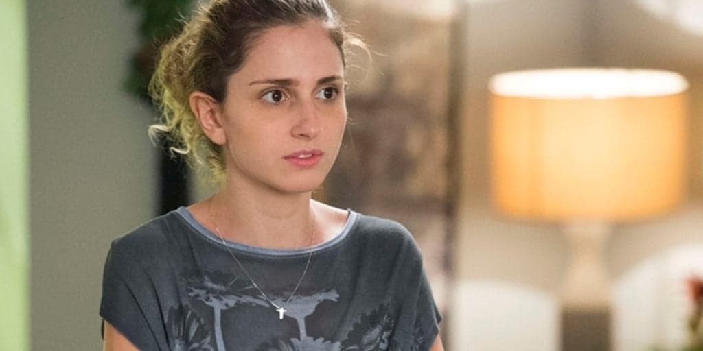 A Força do Querer: Atormentada pela mãe, Ivana cancela jantar romântico e confessa: "Me sinto esquisita, estranha"