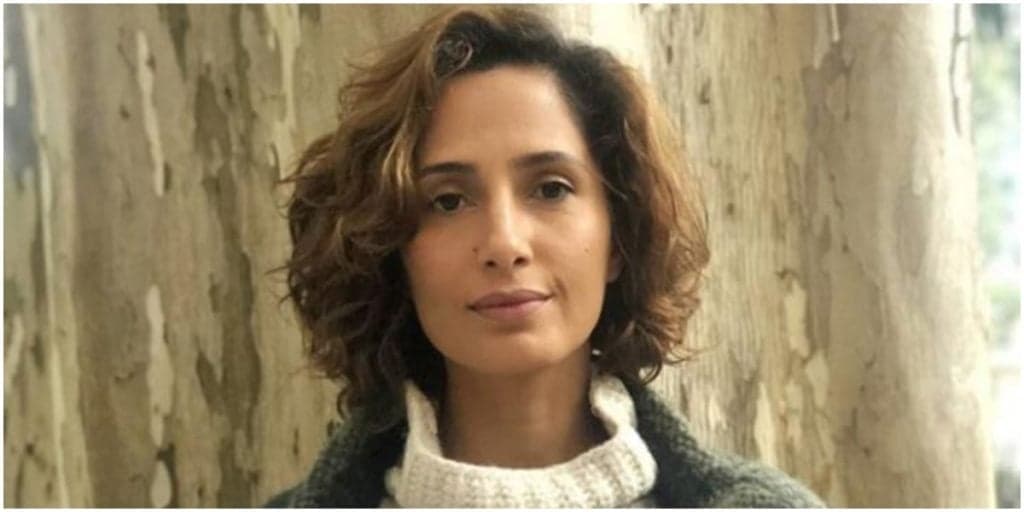 Camila Pitanga, após esconder namoro com mulher, faz topless mostrando tudo: "Ninguém pode me amarrar''